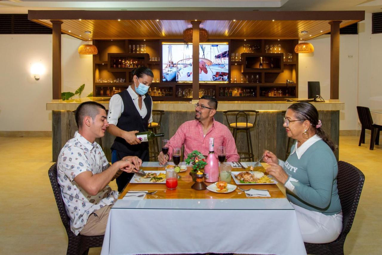 Hotel 0Asis De La Colina Boutique ヒラルドット エクステリア 写真